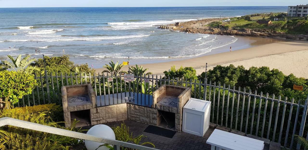 Aride 4 Awesome View Of Uvongo Main Swimming Beach From Communal Braai Area Margate Exterior foto